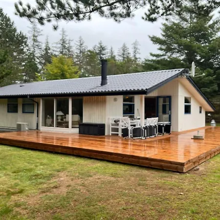 Holiday home Hakan *